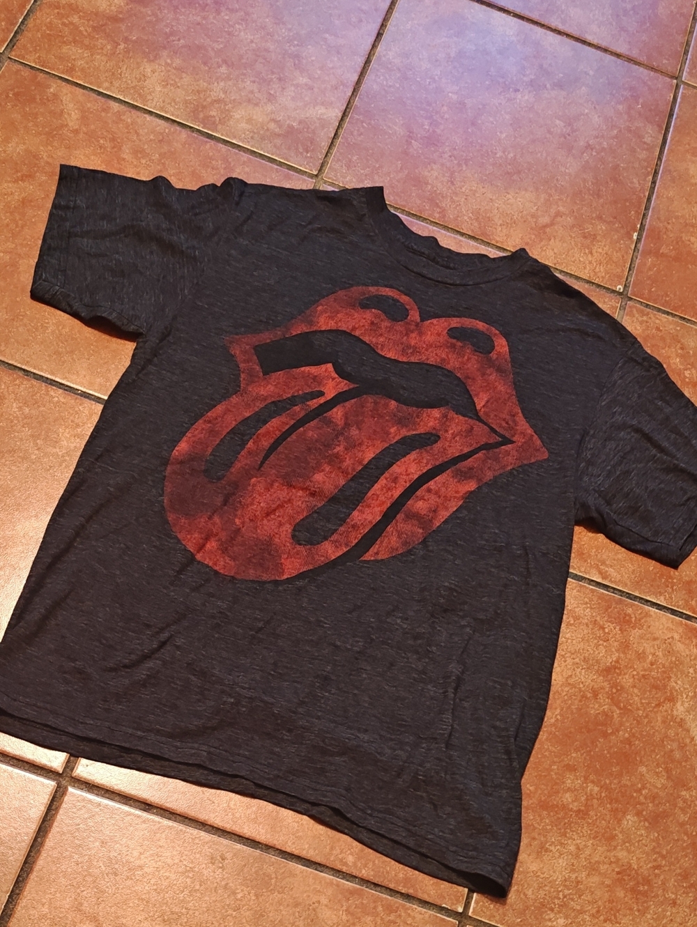 Nike Black Kids Graphic Tee with Red Tongue Logo